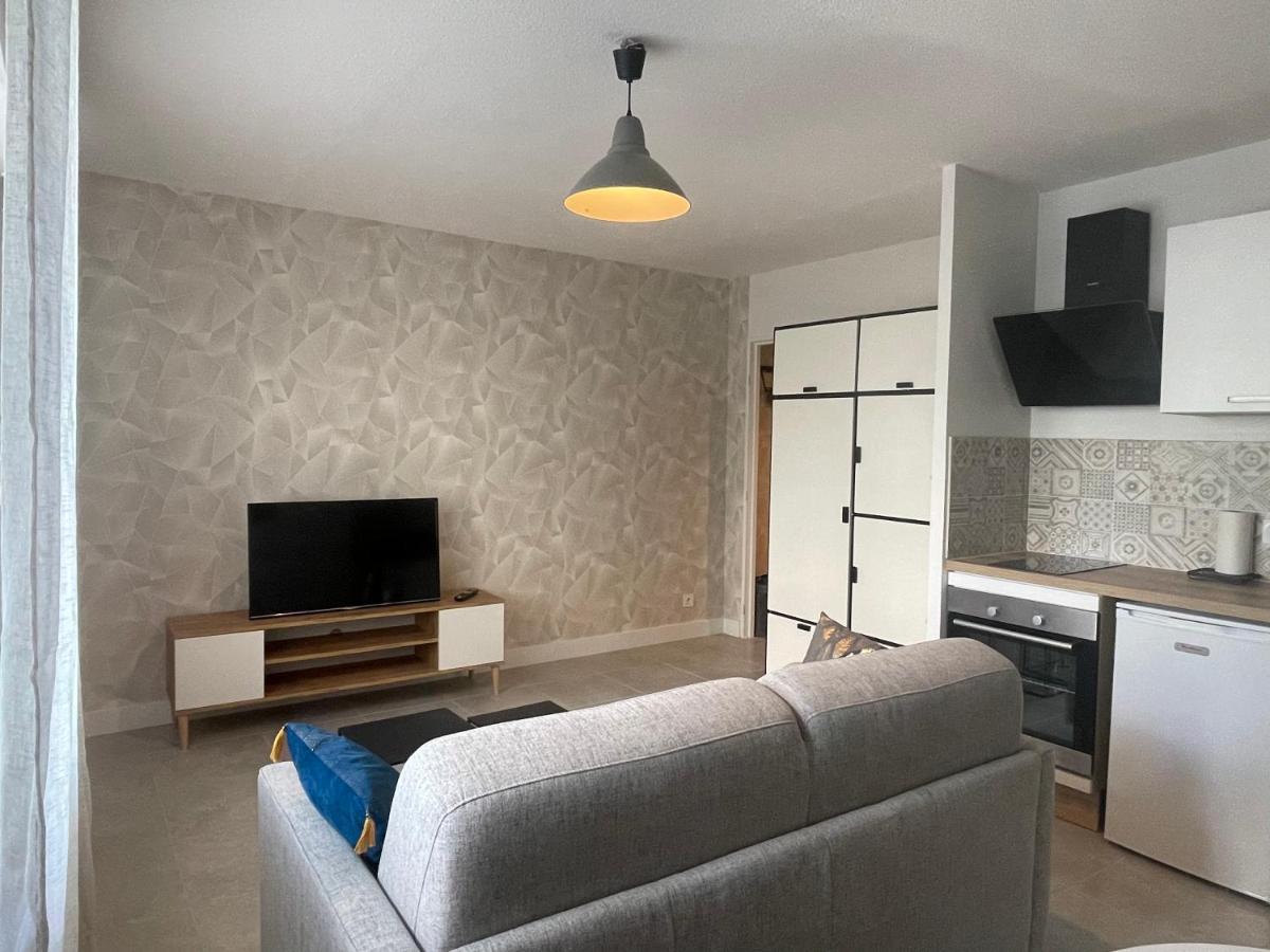 Au Calme Proche Centre-Ville, Studio Renove Avec Equipements Neufs Et Parking Prive Gap Zewnętrze zdjęcie